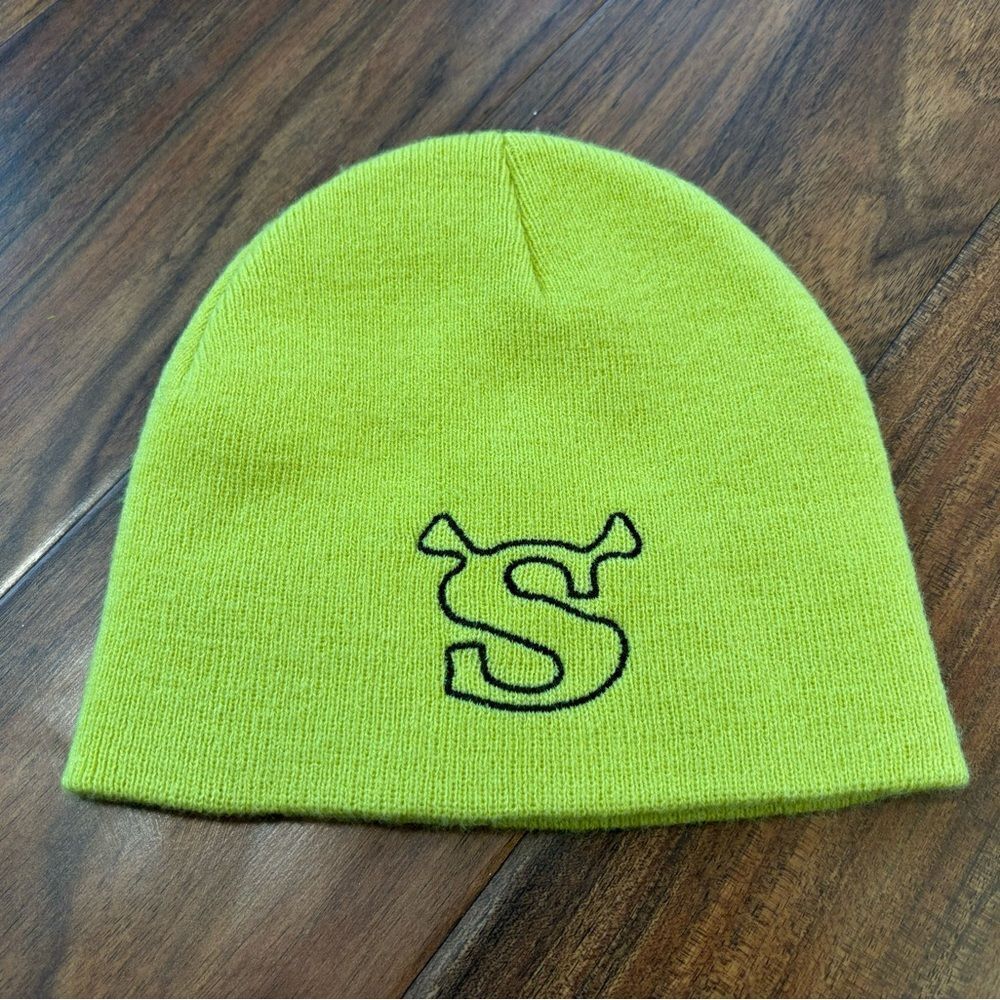 Shrek green/yellow beanie hat